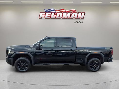 Used 2024 GMC Sierra 2500 AT4 w/ AT4 Premium Plus Package AWD/4WD image 2