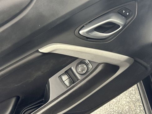 Used 2022 Chevrolet Camaro LT image 17