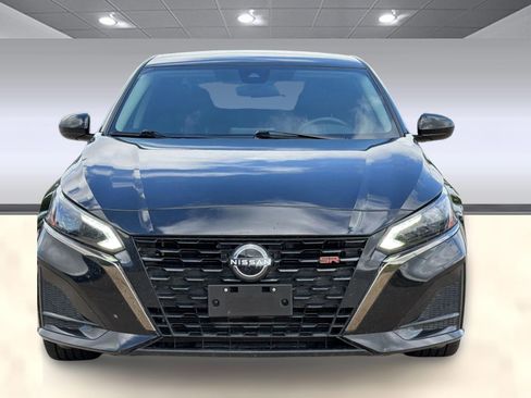 Used 2024 Nissan Altima 2.5 SR FWD image 6