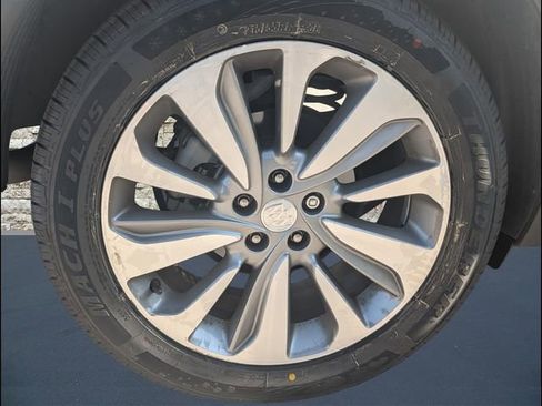 Used 2020 Buick Encore Preferred w/ Safety Package FWD image 8