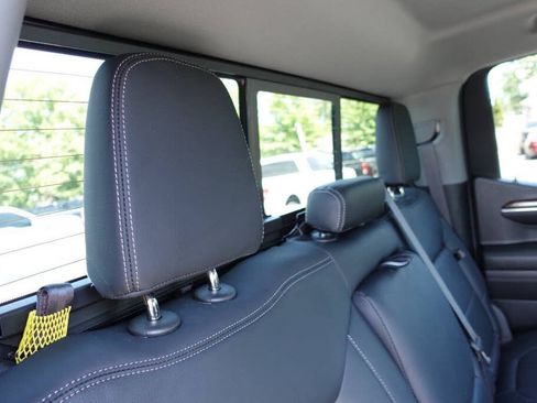 Used 2024 GMC Sierra 1500 Elevation w/ Preferred Package AWD/4WD image 37