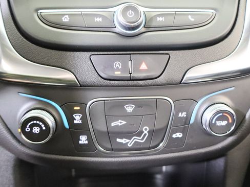 Used 2024 Chevrolet Equinox LT image 25