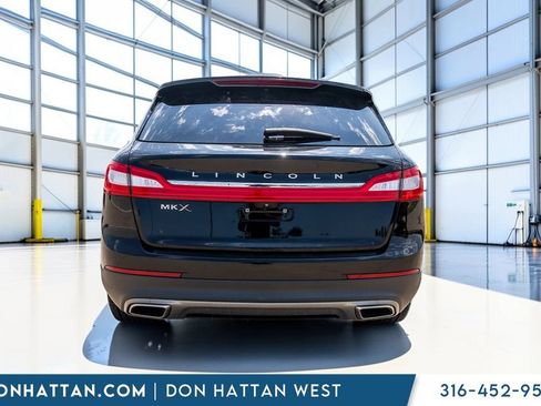 Used 2018 Lincoln MKX Reserve w/ Lincoln MKX Climate Package FWD image 23