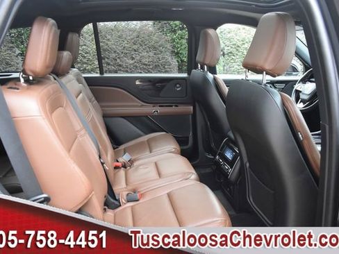 Used 2022 Lincoln Aviator Reserve image 28