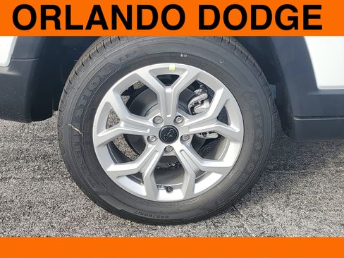 New 2026 Jeep Compass Latitude image 5