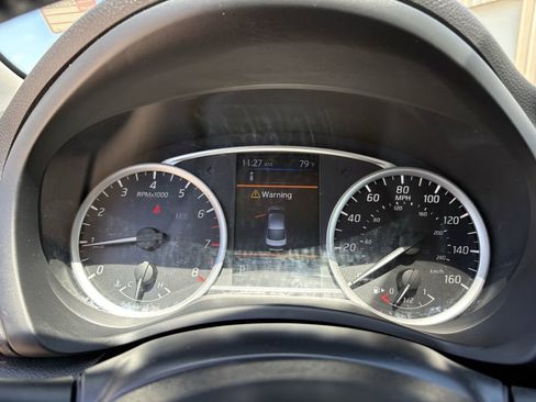 Used 2019 Nissan Sentra SV FWD image 18