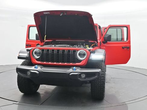 Used 2024 Jeep Wrangler Unlimited Rubicon 4xe AWD/4WD image 33