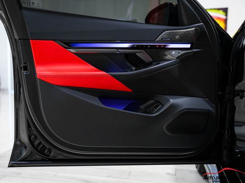 Used 2026 BMW M5 w/ Carbon Package image 55