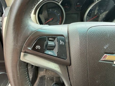 Used 2012 Chevrolet Cruze LT FWD image 22