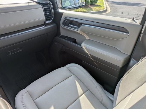 Used 2023 GMC Sierra 1500 SLT w/ SLT Premium Plus Package image 19