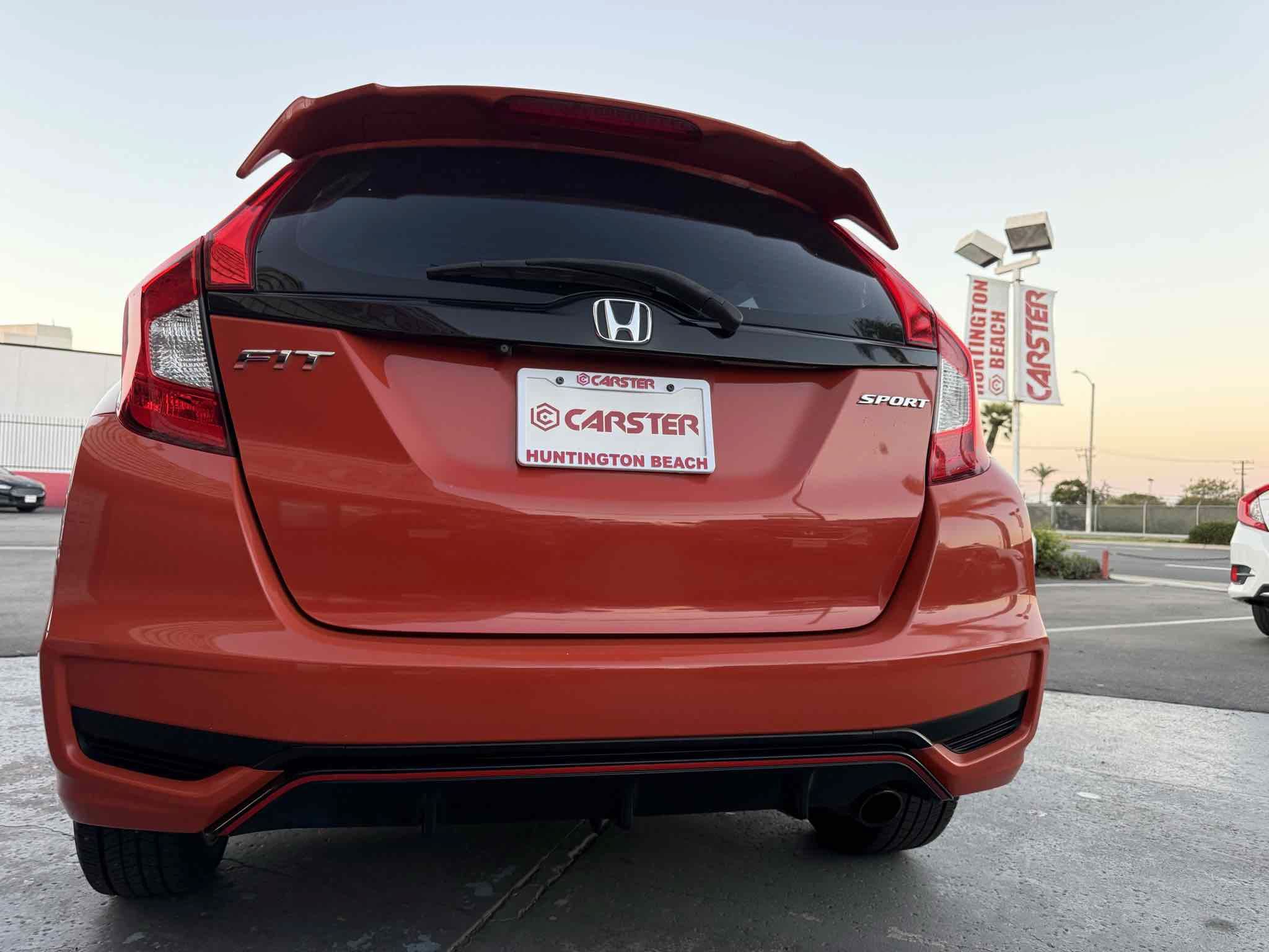 Used 2018 Honda Fit Sport image 2