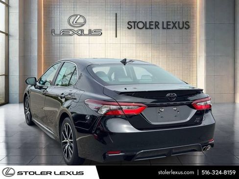 Used 2022 Toyota Camry SE AWD/4WD image 10