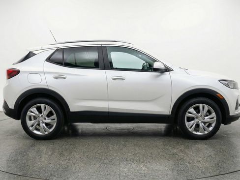 Used 2025 Buick Encore GX Preferred FWD image 11