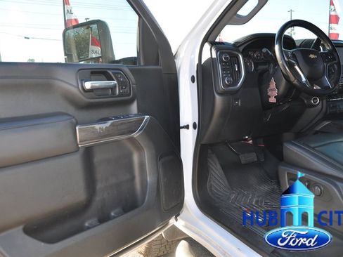 Used 2022 Chevrolet Silverado 2500 LTZ AWD/4WD image 11