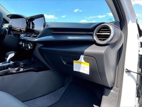 New 2026 Chevrolet Trax ACTIV FWD image 27