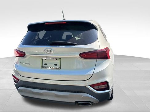 Used 2020 Hyundai Santa Fe SE FWD image 11