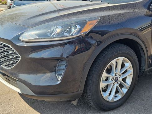 Used 2021 Ford Escape SE FWD image 11
