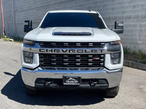 Used 2023 Chevrolet Silverado 2500 LT AWD/4WD image 3