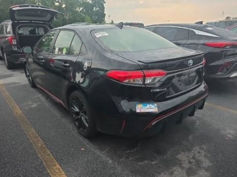 Used 2023 Toyota Corolla SE FWD image 4