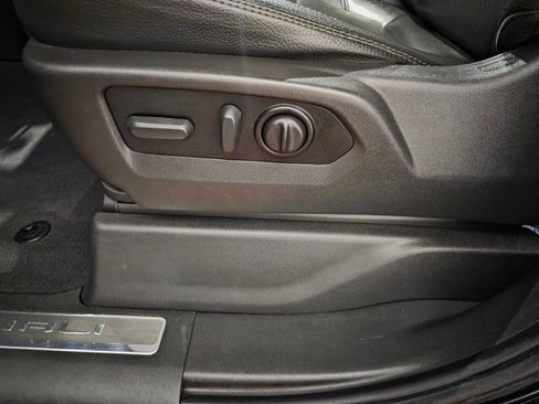 Used 2022 GMC Sierra 2500 Denali image 71