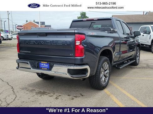 Used 2022 Chevrolet Silverado 1500 LT AWD/4WD image 5