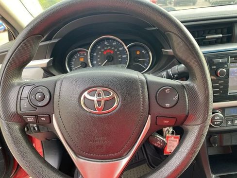 Used 2014 Toyota Corolla LE FWD image 29
