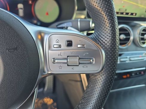 Used 2022 Mercedes-Benz GLC 300 image 22