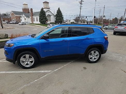 Certified 2022 Jeep Compass Latitude w/ Convenience Group image 8