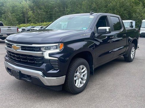 Used 2024 Chevrolet Silverado 1500 LT AWD/4WD image 1