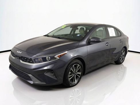 Used 2023 Kia Forte LXS w/ LXS Technology Package FWD image 9