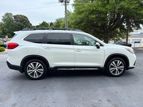 Used 2022 Subaru Ascent Limited w/ Technology Package AWD/4WD image 9