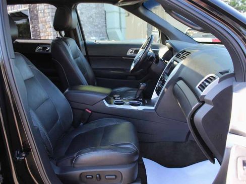Used 2015 Ford Explorer Sport w/ Equipment Group 401A AWD/4WD image 32