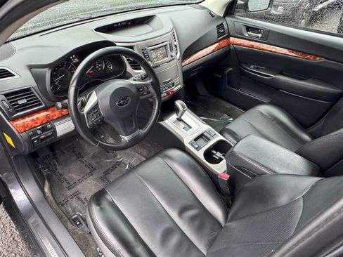 Used 2012 Subaru Outback 2.5i Limited w/ Moonroof Pkg AWD/4WD image 2