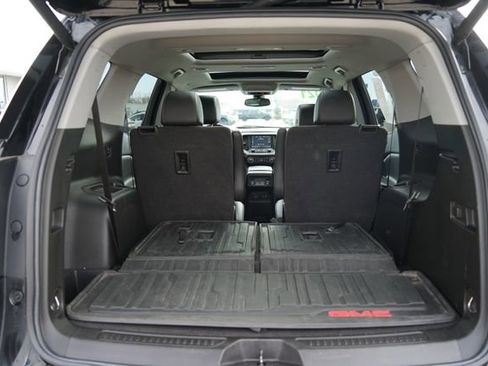 Used 2021 GMC Acadia SLT w/ Technology Package image 7