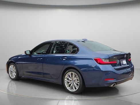 Used 2023 BMW 330i xDrive Sedan w/ Premium Package AWD/4WD image 6