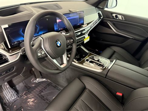 New 2026 BMW X5 xDrive40i w/ Premium Package AWD/4WD image 10