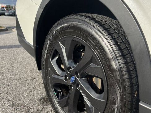 Certified 2021 Subaru Outback Onyx Edition XT w/ Popular Package #2 image 9