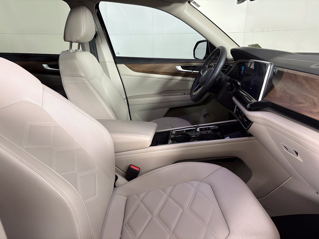 Used 2024 Volkswagen Atlas SE FWD image 14