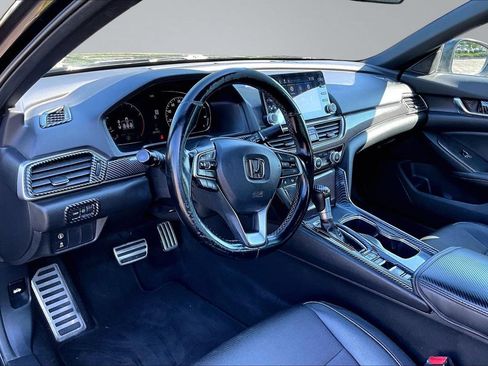 Used 2021 Honda Accord Sport image 11