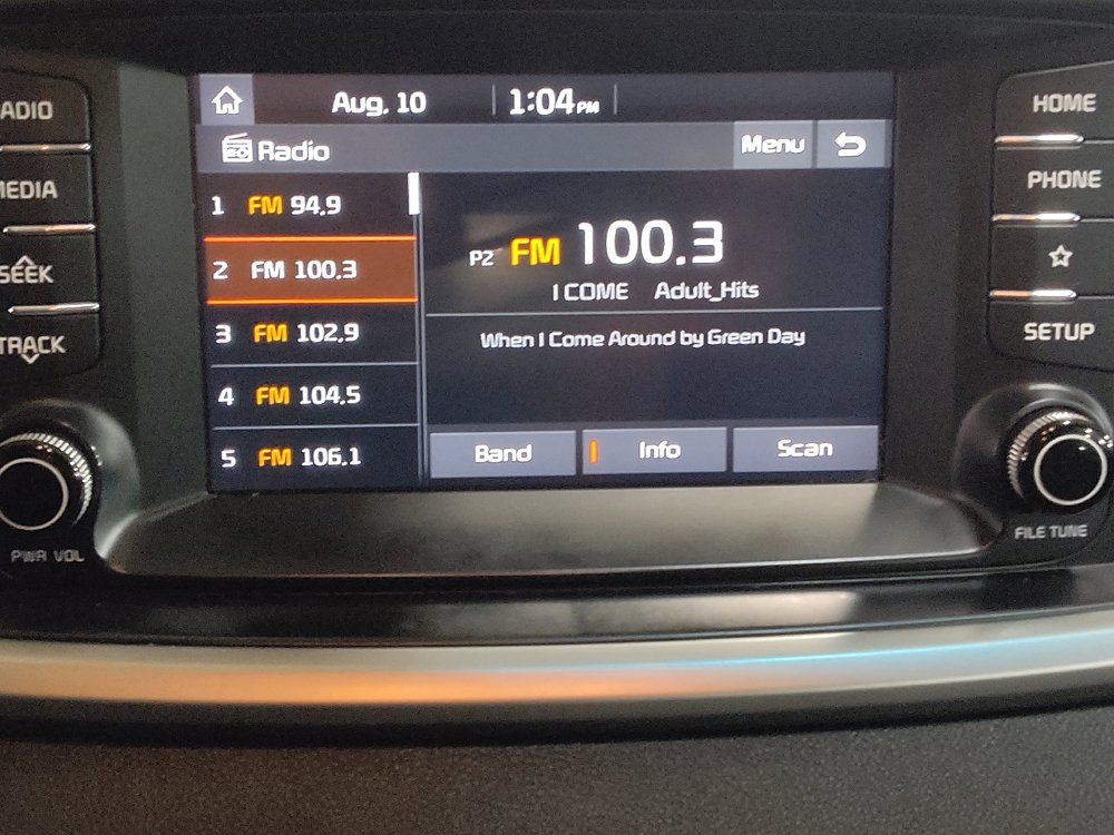 Used 2020 Kia Sorento FWD V6 image 25