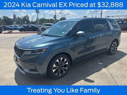 Used 2024 Kia Carnival EX