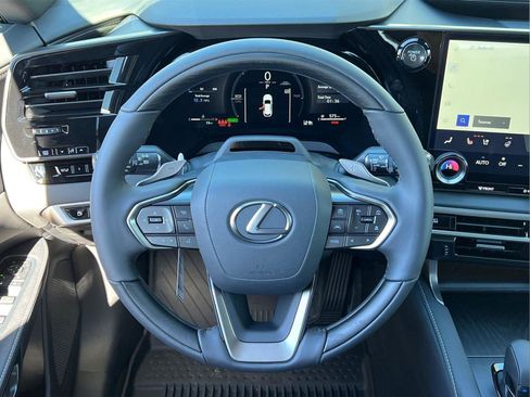 Used 2026 Lexus RX 350h w/ Convenience Package image 18