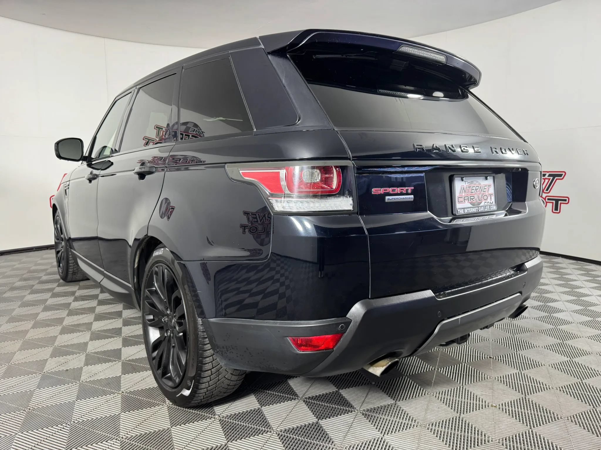 Used 2017 Land Rover Range Rover Sport Supercharged AWD/4WD image 28