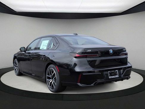 Used 2026 BMW i7 xDrive60 w/ Executive Package AWD/4WD image 6