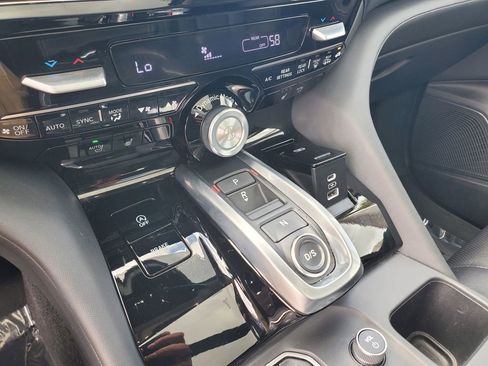 Certified 2023 Acura MDX FWD w/ Technology Package image 33