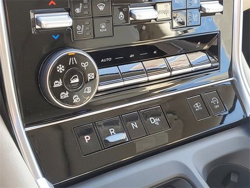 New 2026 Nissan Armada Platinum Reserve image 30