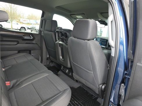 Used 2023 Chevrolet Silverado 1500 LT image 13