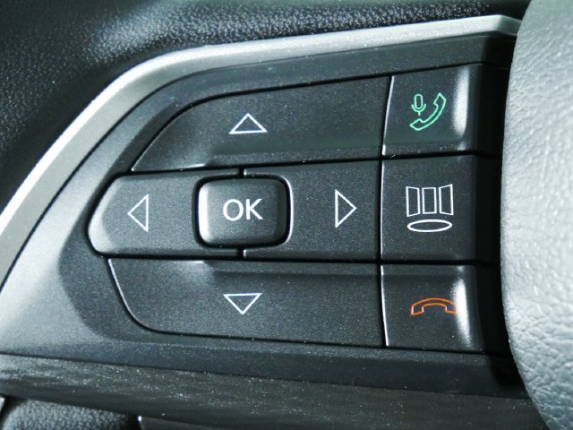 Used 2023 Jeep Grand Cherokee Altitude AWD/4WD image 24