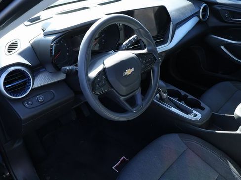 Certified 2024 Chevrolet Trax LS w/ LS Convenience Package image 10