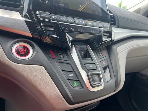 Used 2019 Honda Odyssey EX-L image 17